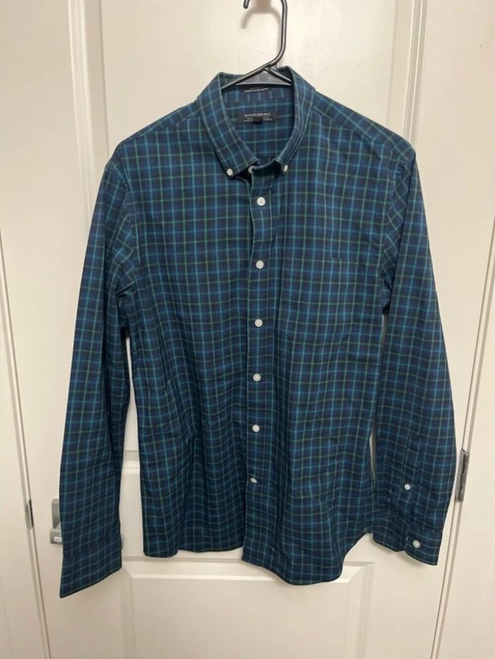 Banana Republic Slim Fit men's long-sleeve shirt in size M